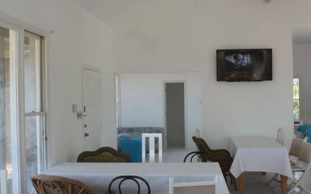 Mansa Beach Hostel