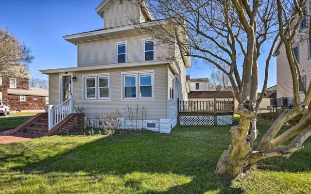 Chincoteague House w/ Enclosed Porch + Deck
