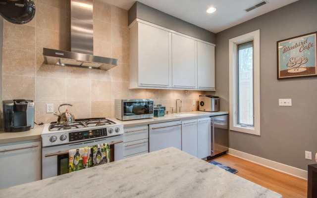 1BR Songwriters Studio in 12South by RedAwning