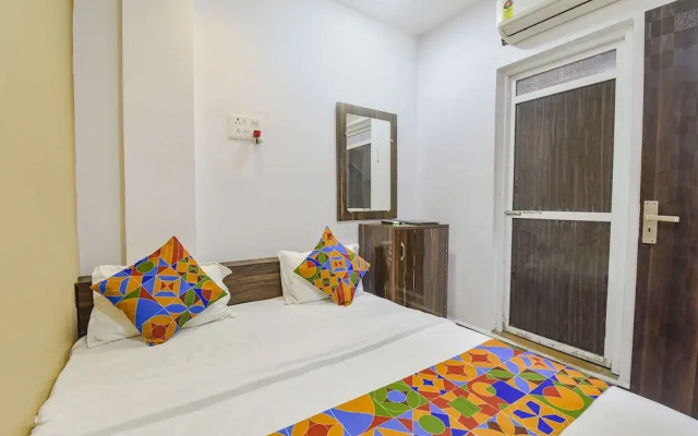 Fabexpress Anandam Palace Guest House
