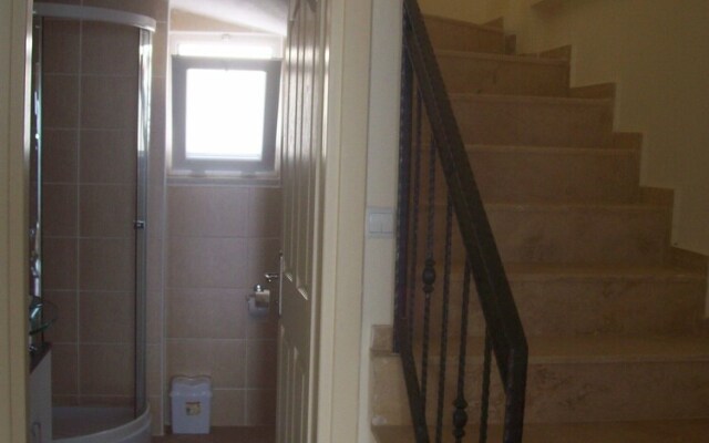 Aegean Cost Luxury 4-Bed Duplex or affordable