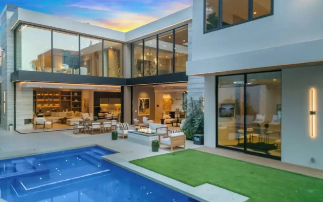 Hutton Modern
