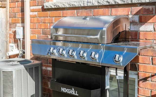 GLOBALSTAY. Luxury 3BR Townhomes with HOT TUB, Gym, BBQ
