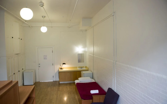 Residence Grey Nuns by Concordia University