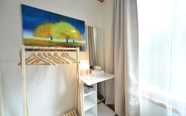 Season Helloworld House - Hostel