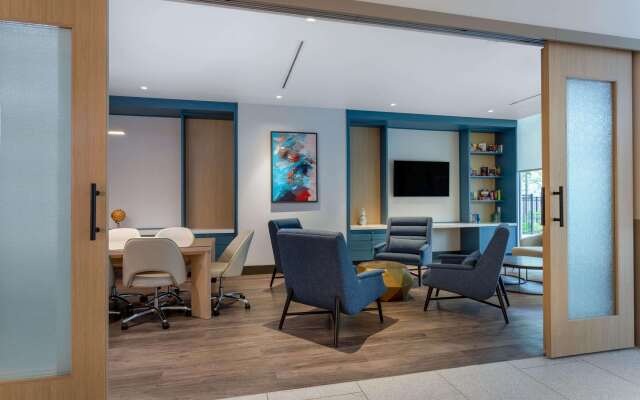 TRYP by Wyndham Orlando