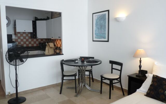 Two Bedroom Martinez Croisette