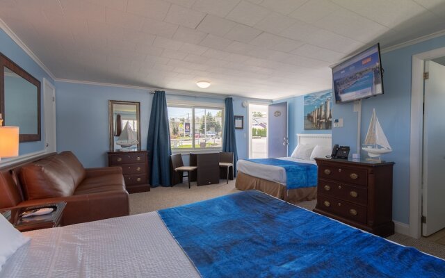Footbridge Beach Motel