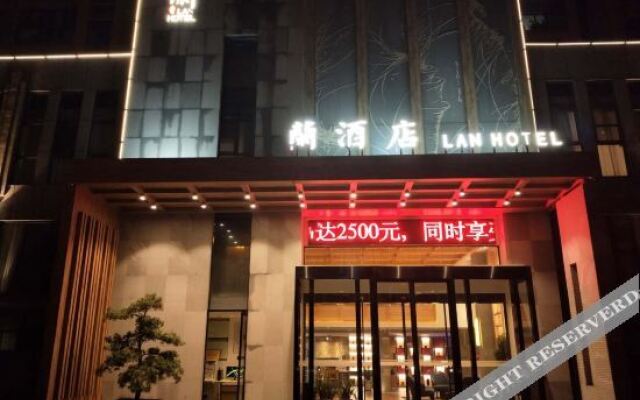 Lan Hotel