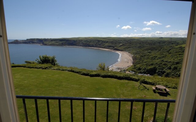 The Cliffemount Hotel