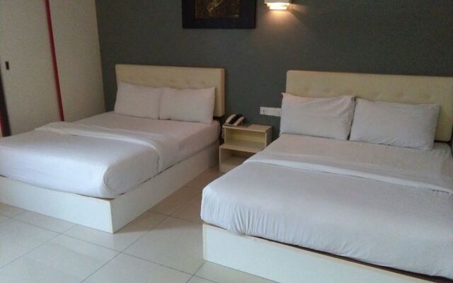 Swing and Pillows at PJ KD