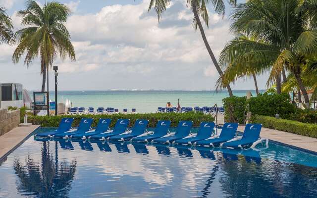 Ixchel Beach Hotel
