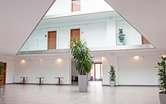 Sporthotel Hostivice Brve