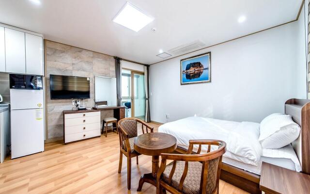 Seogwipo Gaetkeusi Pension