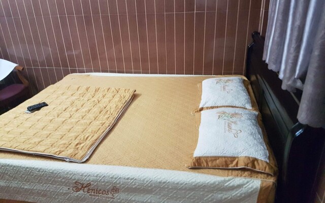 Vi Thao Van 1 by OYO Rooms