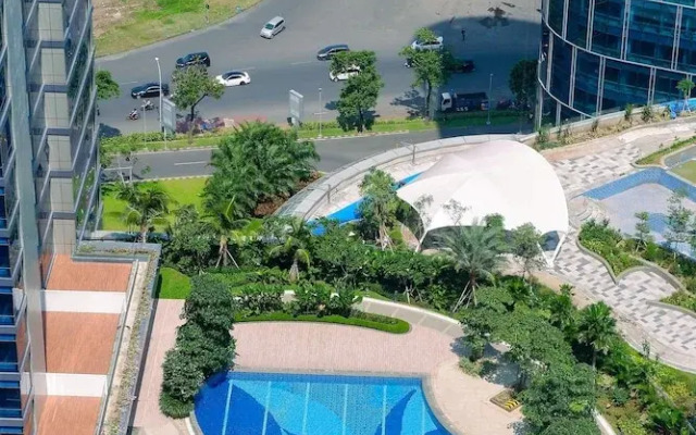 Studio Apartment Connected to Mall at Supermall Mansion
