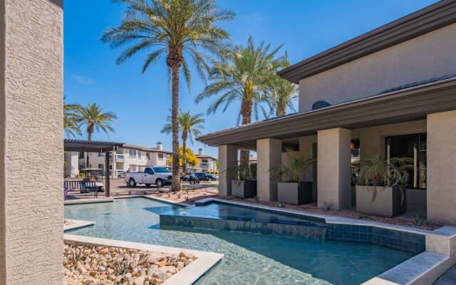 Luxury 2br Near Kierland Commons by Wanderjaunt
