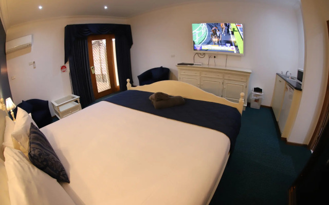 Sleepy Hill Motor Inn