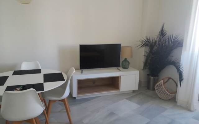 Domopolitan Alcazabilla 15