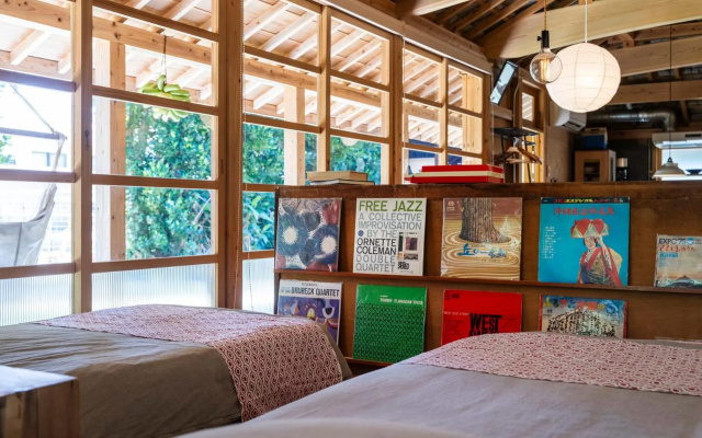 フクギに囲まれた家 さばんぎ沖縄古民家 SAVANGI Okinawan Designed Folk House – Guest Rooms – Nakijin