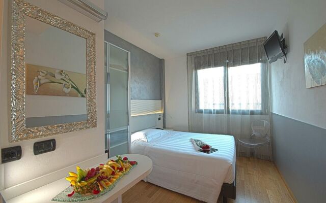 Continental Urban Art Hotel