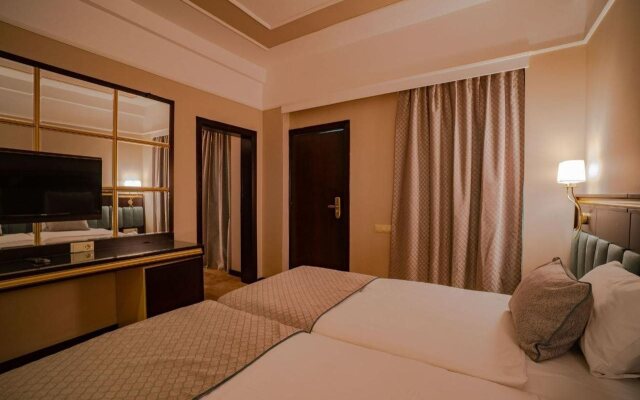 Royal Atlantis Spa & Resort