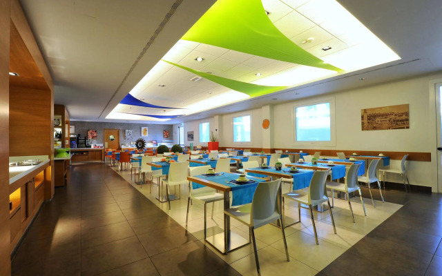 Bes Hotel Bergamo West