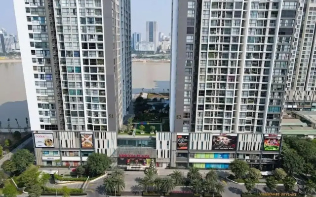 Vinhomes Skylake Apartments - Hani House