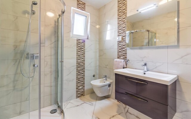 Beautiful Home in Medulin With Wifi and 3 Bedrooms