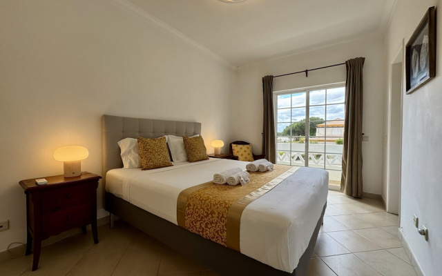 Vilamoura Summer Villa 3 by Homing