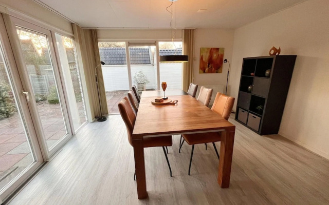 Spacious Bungalow With Roofed Terrace