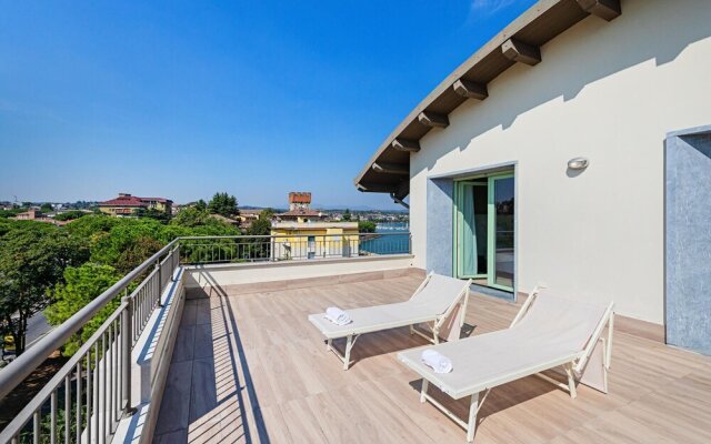 Residenza Miralago With Pool - Penthouse With Lake View