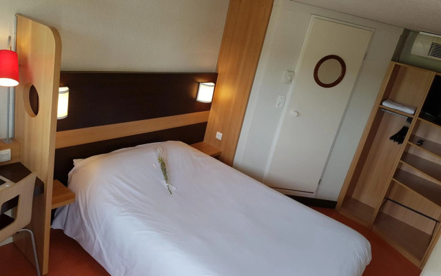 Première Classe Amiens Est - Glisy