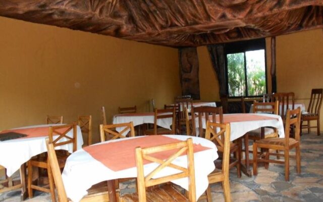 Chel and Vade Cottages