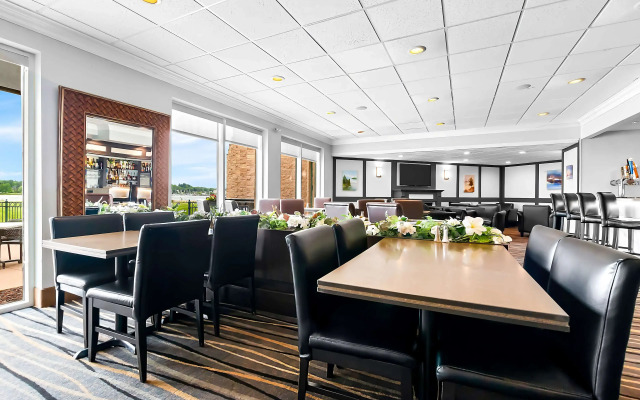 Best Western Inn On The Bay