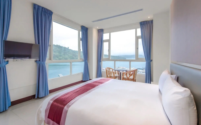 Shui Yang Lakeview House with Elevator