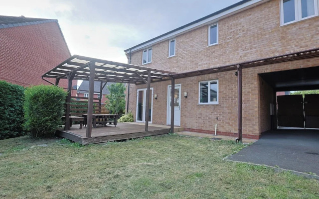 Manchester 3-beds, Sleeps 6 With On-site Parking