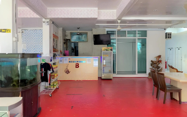 B-Hotel