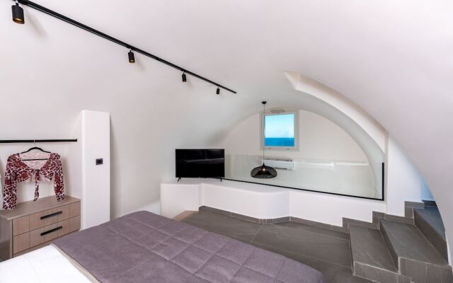Neoma Luxury Suites