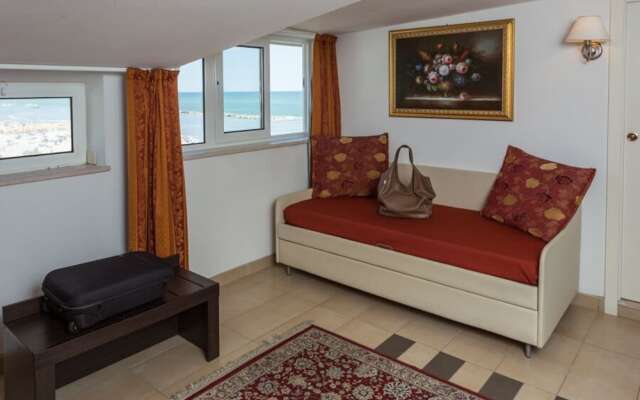 Hotel La Pace