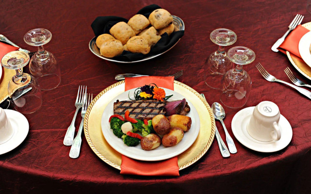 Holiday Inn Hotel & Suites Springfield - I-44 by IHG