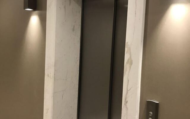 Stylish Flat Near Trendy Attractions in Beyoglu