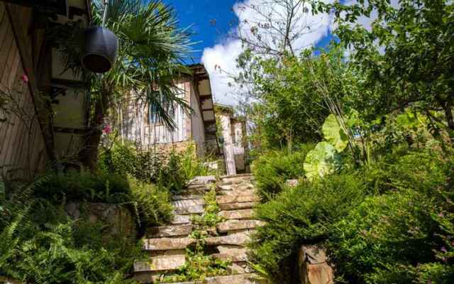 Sapa CatCat Hills Resort