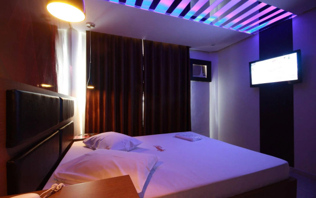 Hippus Motel (Adult Only)