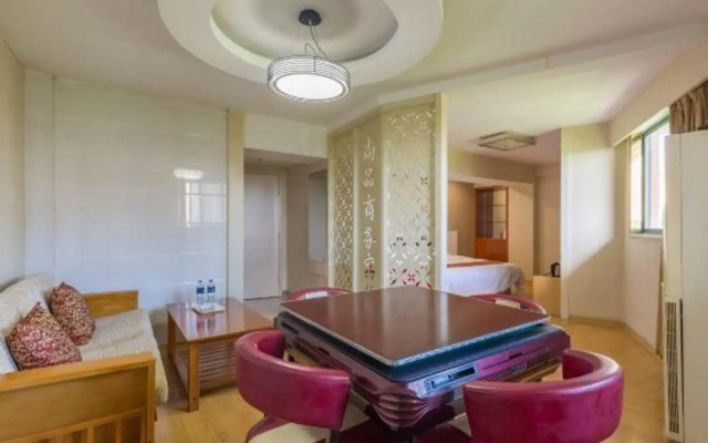Elong Me Anlai Hotel (Nanjing Jiangning Hohai University Subway Station)