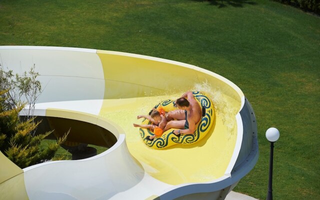Louis Phaethon Beach Club