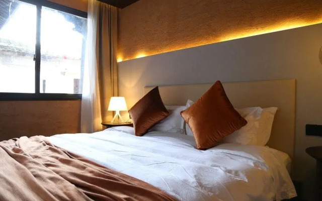 Yangjiatang Seclusive Genealand