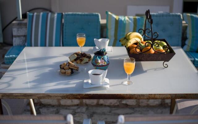 Spyros House, 3 bedrooms-sea view-in Agia Efimia