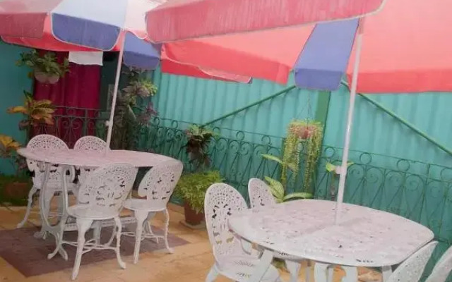 Leidys and Friends Rooms