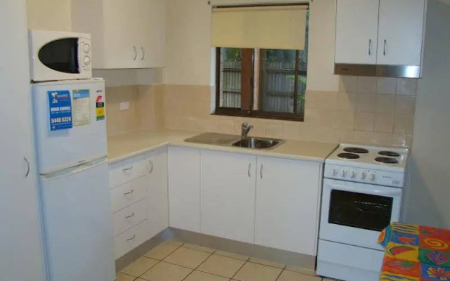 Noosa Yallambee Holiday Apartments